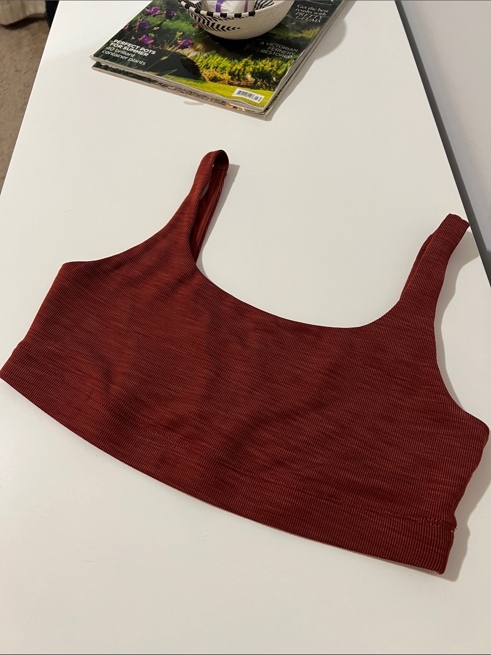 Vuori Ribbed Square-Neck Crop Top in Rust Red